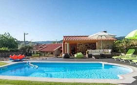 Casa Das Pesqueiras